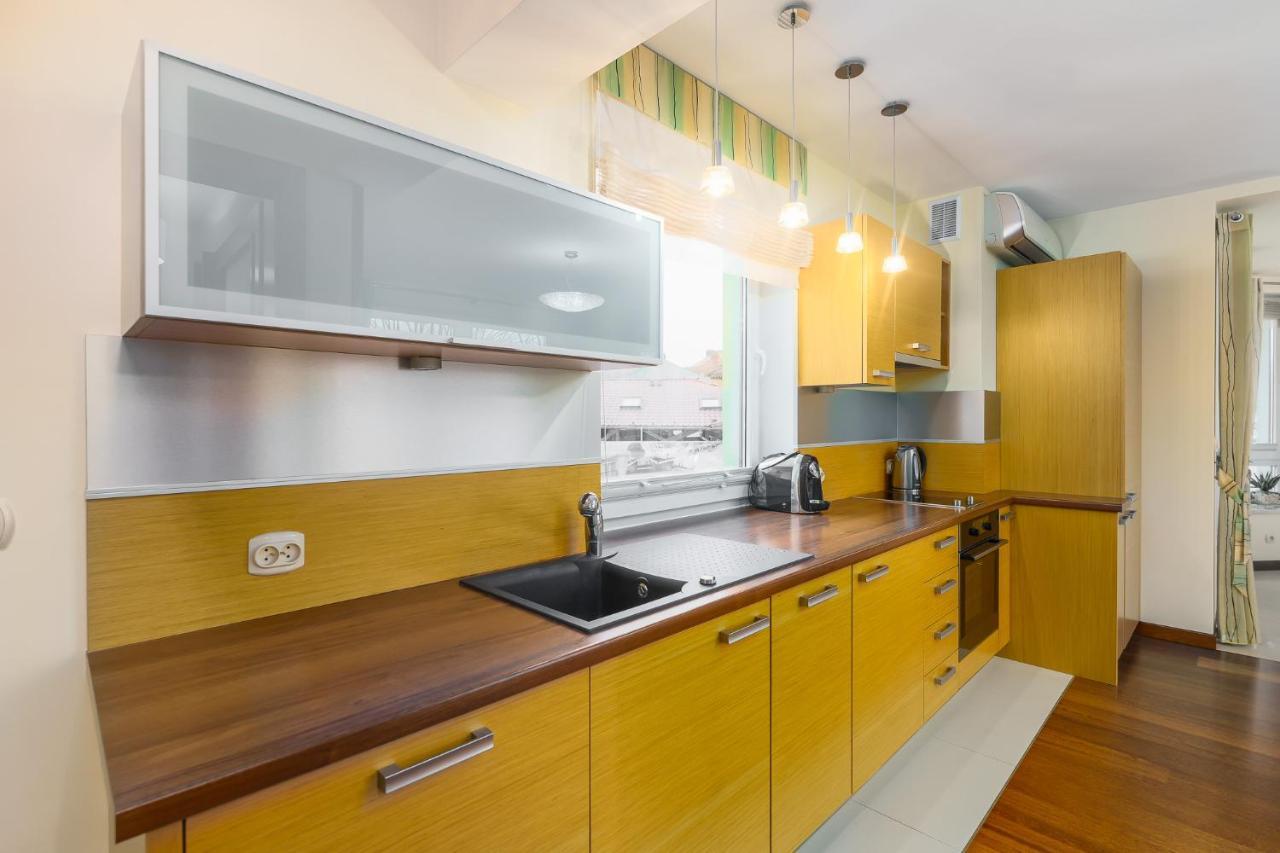 Seaside Apartment With Parking & Ac - 150 M To The Beach By Noclegi Renters Miedzyzdroje Luaran gambar