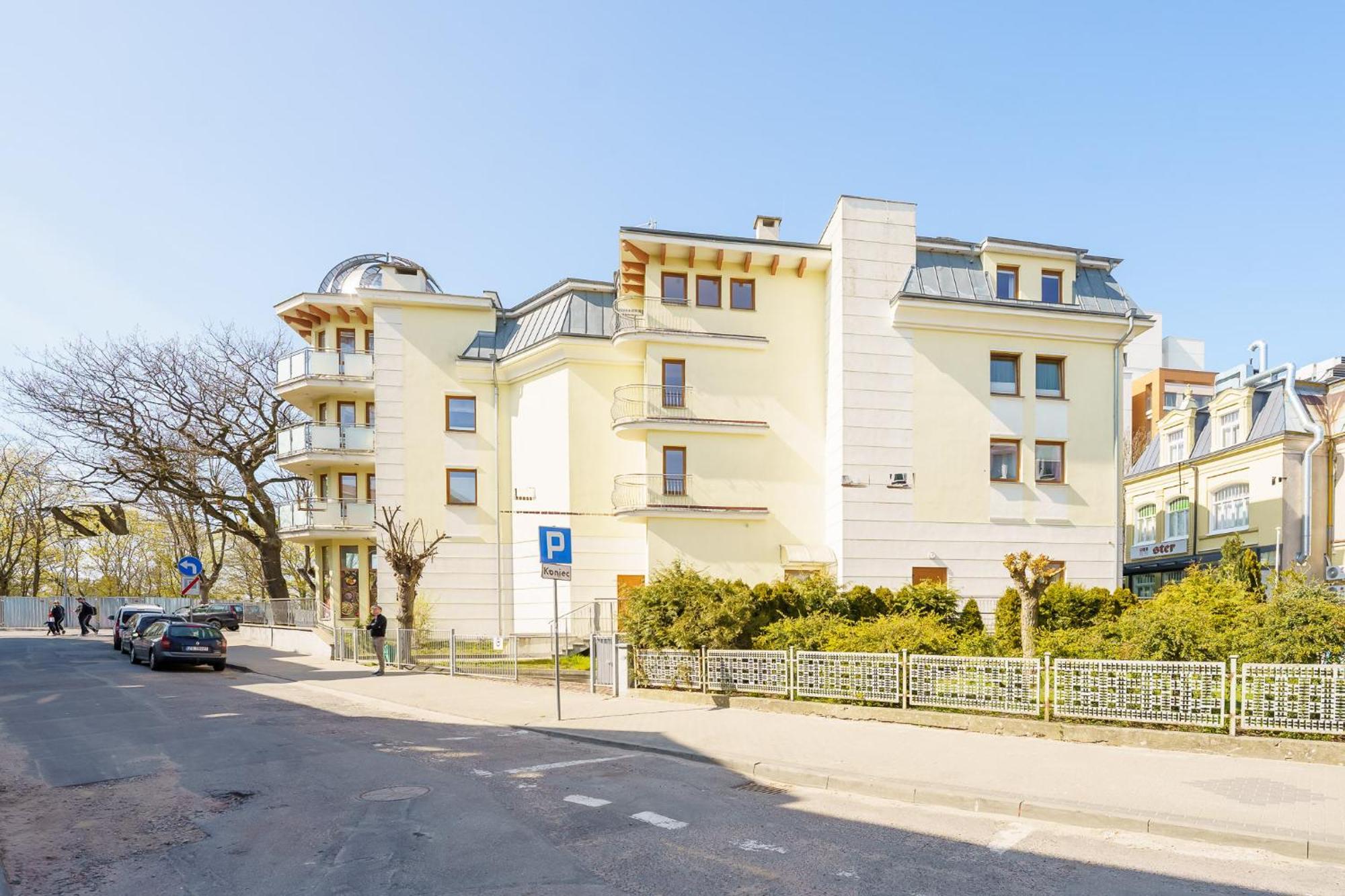 Seaside Apartment With Parking & Ac - 150 M To The Beach By Noclegi Renters Miedzyzdroje Luaran gambar